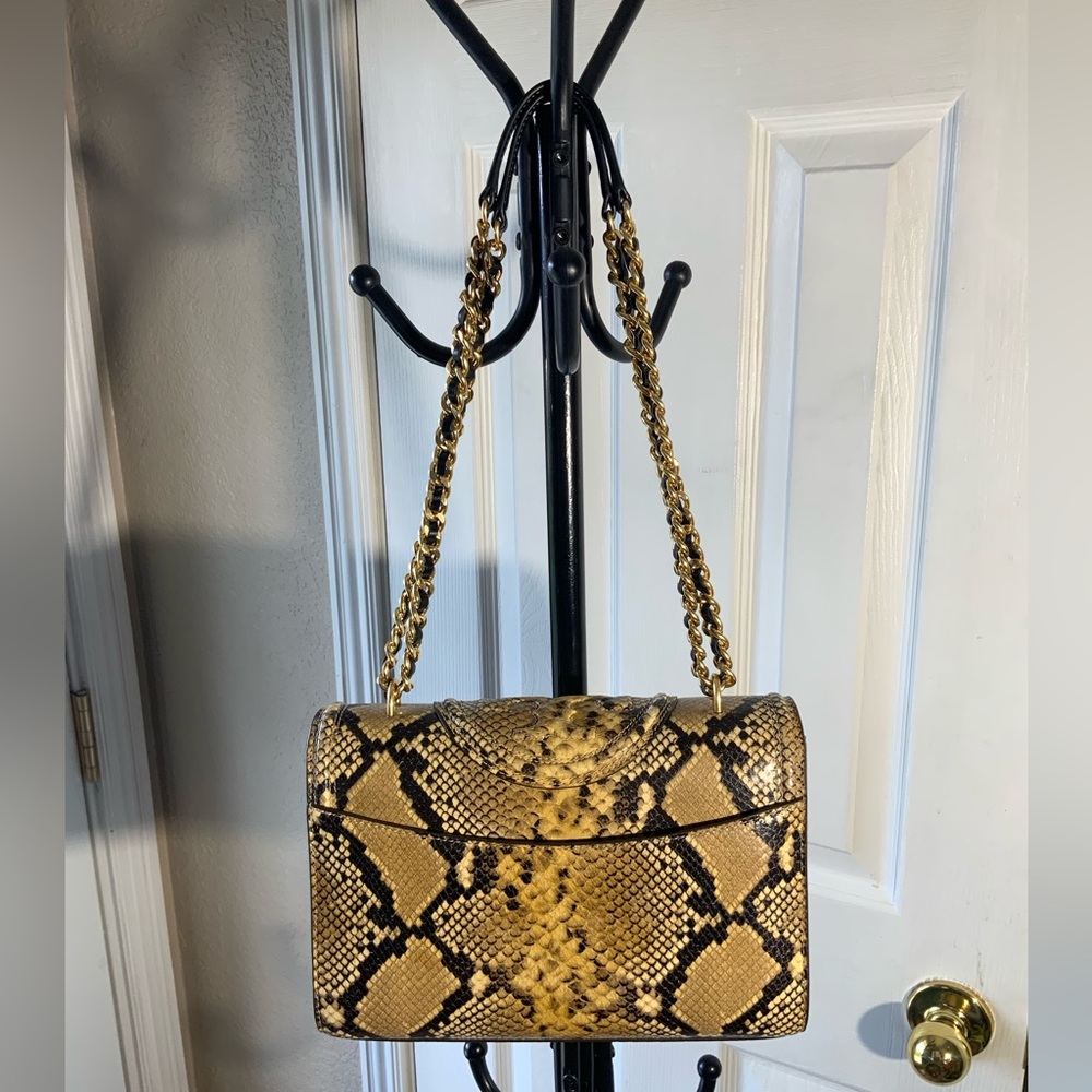 PRISTINE CONDITION | Tory Burch Fleming Convertible Shoulder Bag